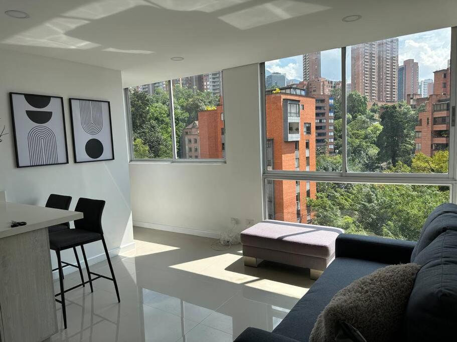 Lujoso Apto En El Poblado-panoramica De La Ciudad! 1305 * Medellin